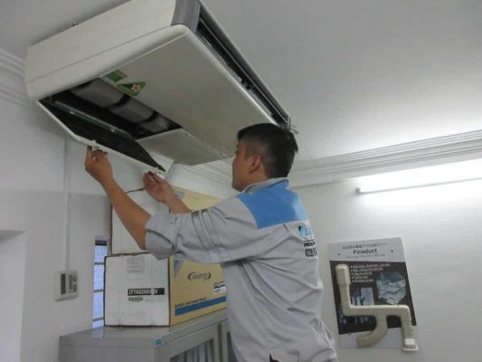 Vệ sinh điều hòa văn phòng Kiến Vàng