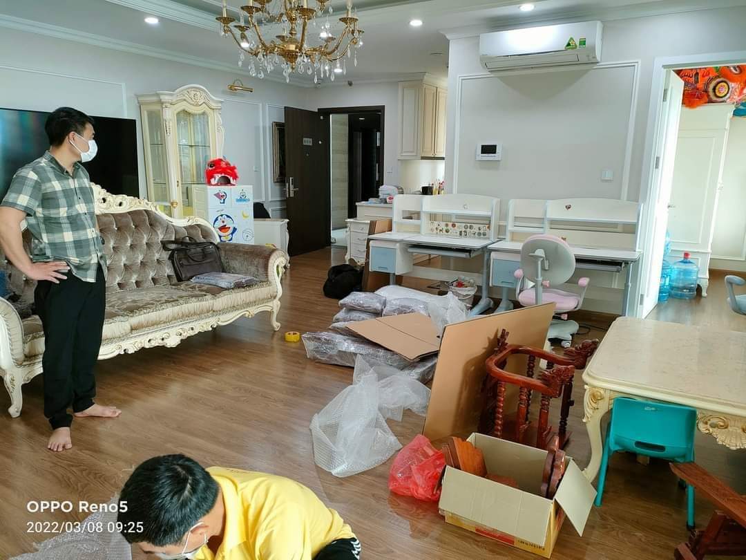 Đóng gói đồ đạc chuyển nhà